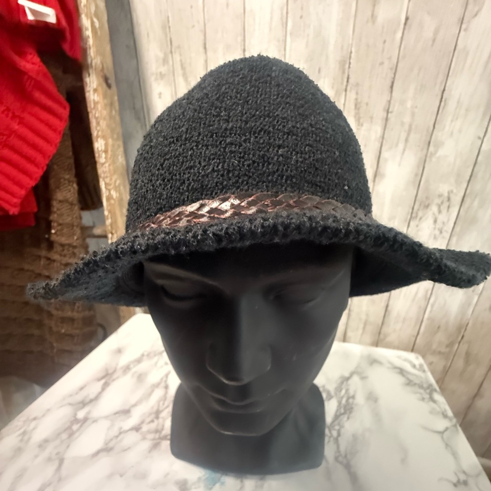 Women’s Black Poppy Bucket/Fedora Hat